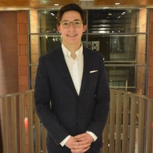 Meet your Posher, Robert